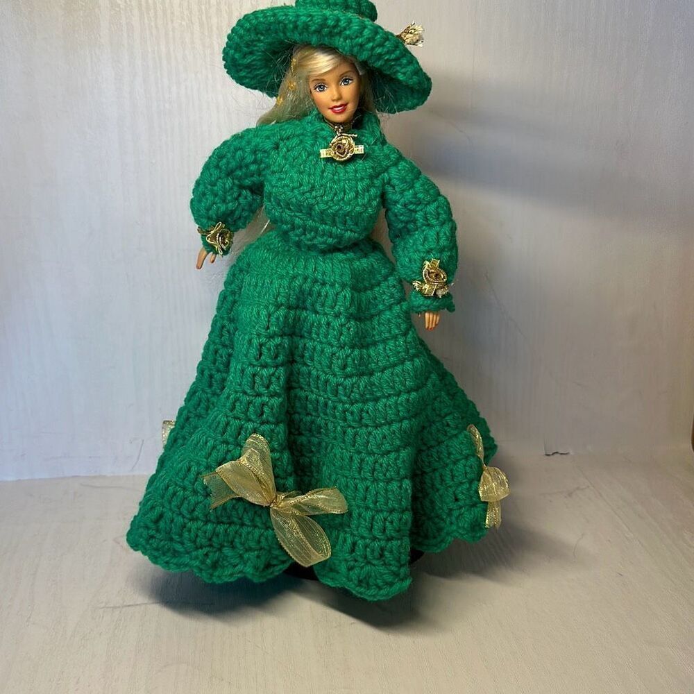 Vintage Barbie 1991 Blonde Hair Blue Eyes with a Stunning Crochet Dress